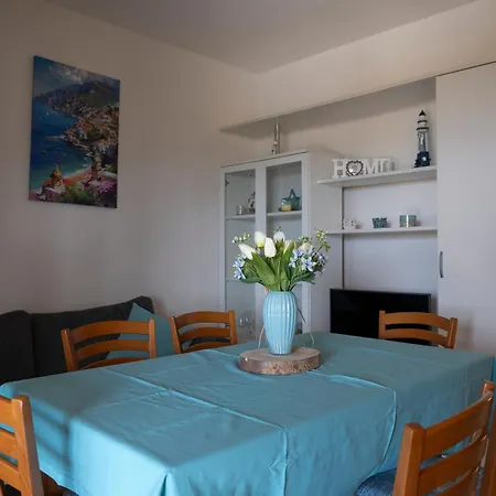 Casa Di Maya Semesterbostad Badesi